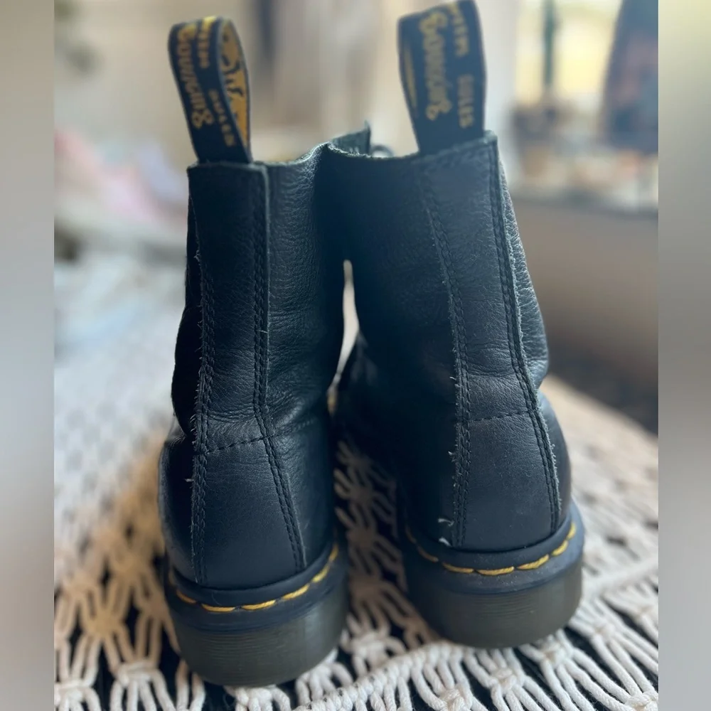 Black 1460 Women’s Pascal Dr. Marten boots - Picture 3 of 10